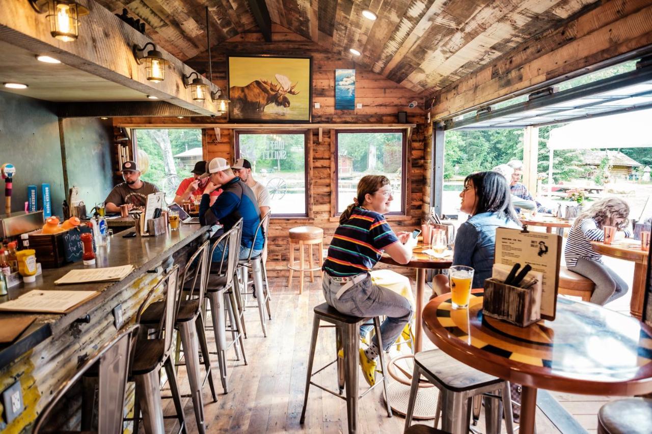Lodge Alaska's Bear Creek Hope
