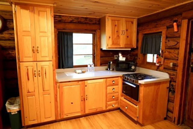 Lodge Alaska's Bear Creek
