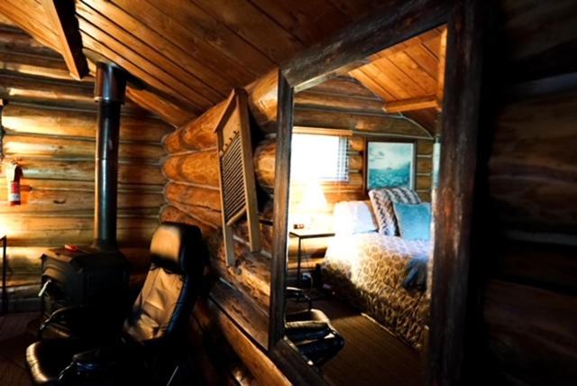 Alaska's Bear Creek Lodge Hope